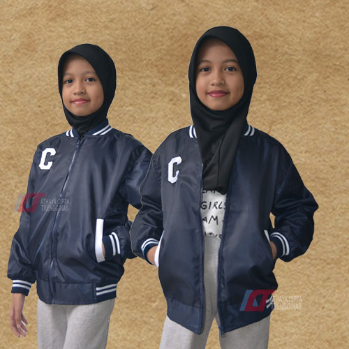 jaket bomber kecil